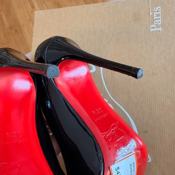 Christian Louboutin Hot Chick Patent 100 - Picture 8 of 8